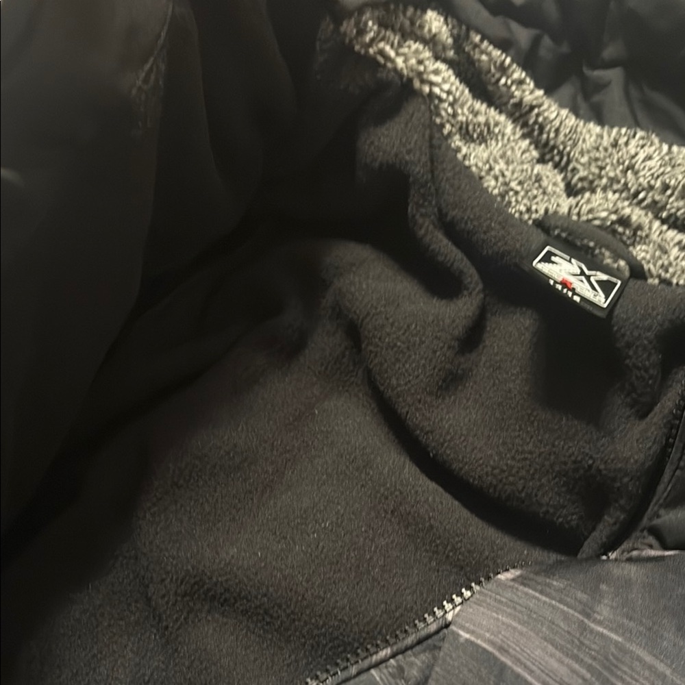 ZeroXposur Kids Puffer Jacket - Black and Gray - Picture 4 of 6